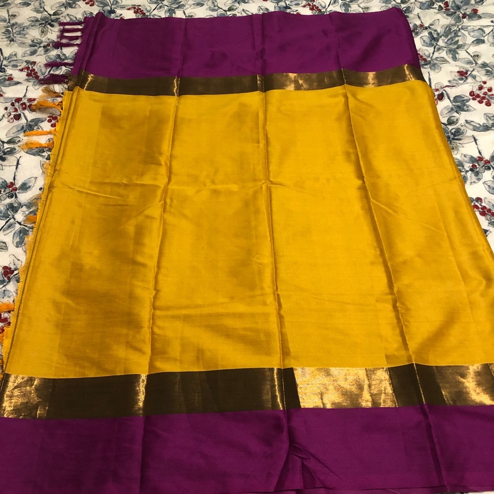 Half silk saree - Picture 3 of 8